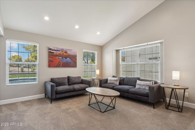 6824 W MORROW Drive, Glendale, AZ 85308