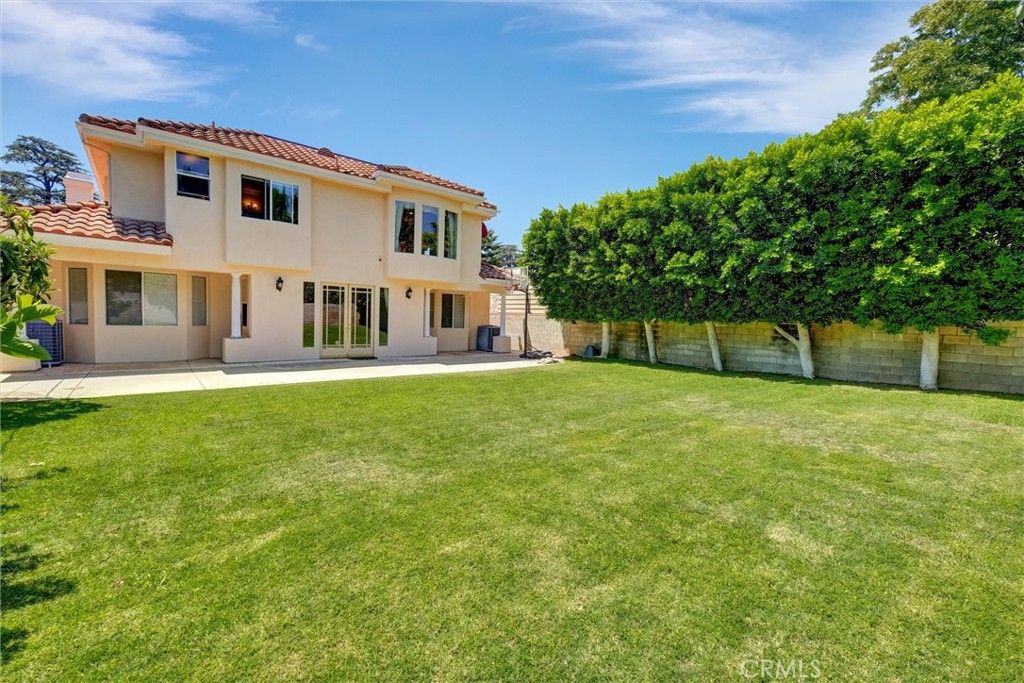 Image 22 of property listing at 639 W Longden Avenue, Arcadia, CA 91007