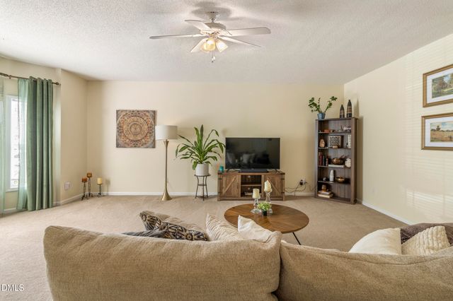 215 Pointe Crest Court, Cary, NC 27513