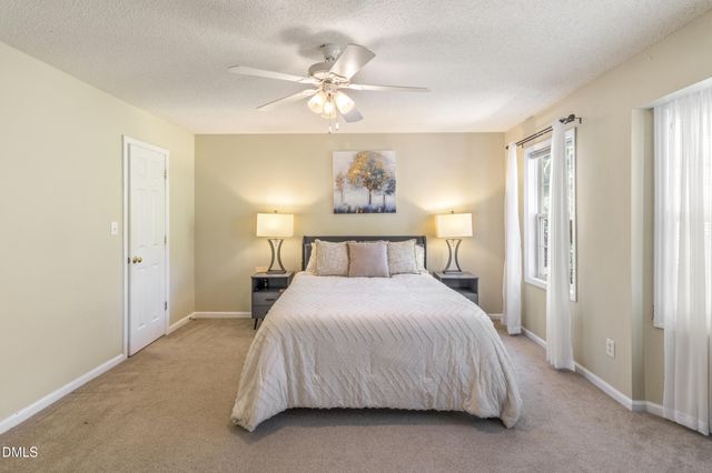 215 Pointe Crest Court, Cary, NC 27513