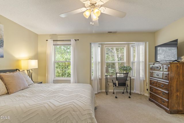 215 Pointe Crest Court, Cary, NC 27513
