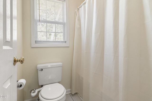 215 Pointe Crest Court, Cary, NC 27513