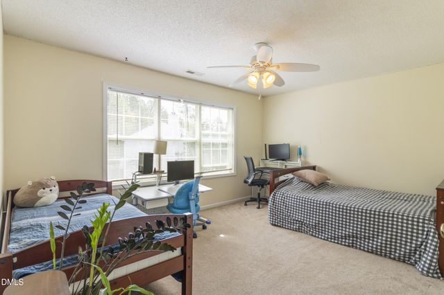 215 Pointe Crest Court, Cary, NC 27513