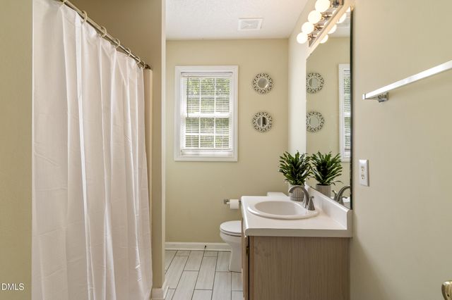 215 Pointe Crest Court, Cary, NC 27513
