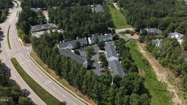 215 Pointe Crest Court, Cary, NC 27513