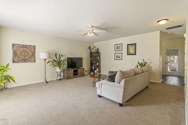 215 Pointe Crest Court, Cary, NC 27513