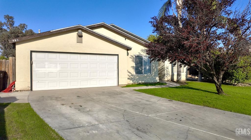 106 Linnell Way, Bakersfield, CA 93306