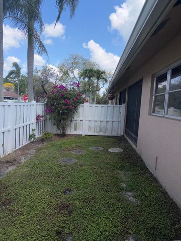 8107 Summerbreeze Lane, Boca Raton, FL 33496