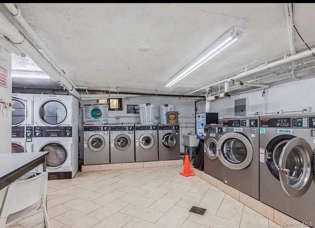 37-21 80TH Street 4, Jackson Heights, NY 11372