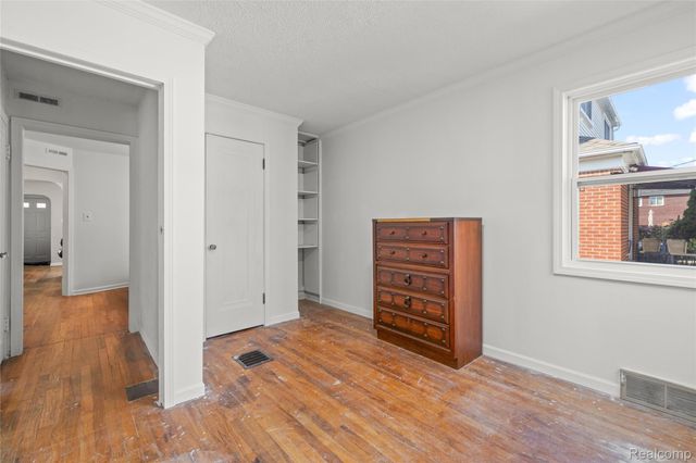 4964 Kenilworth Street, Dearborn, MI 48126