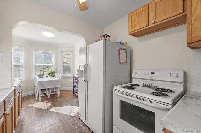 4964 Kenilworth Street, Dearborn, MI 48126