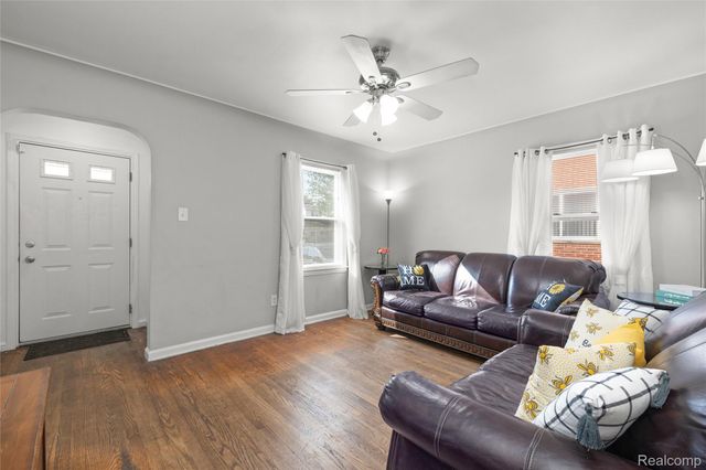 4964 Kenilworth Street, Dearborn, MI 48126