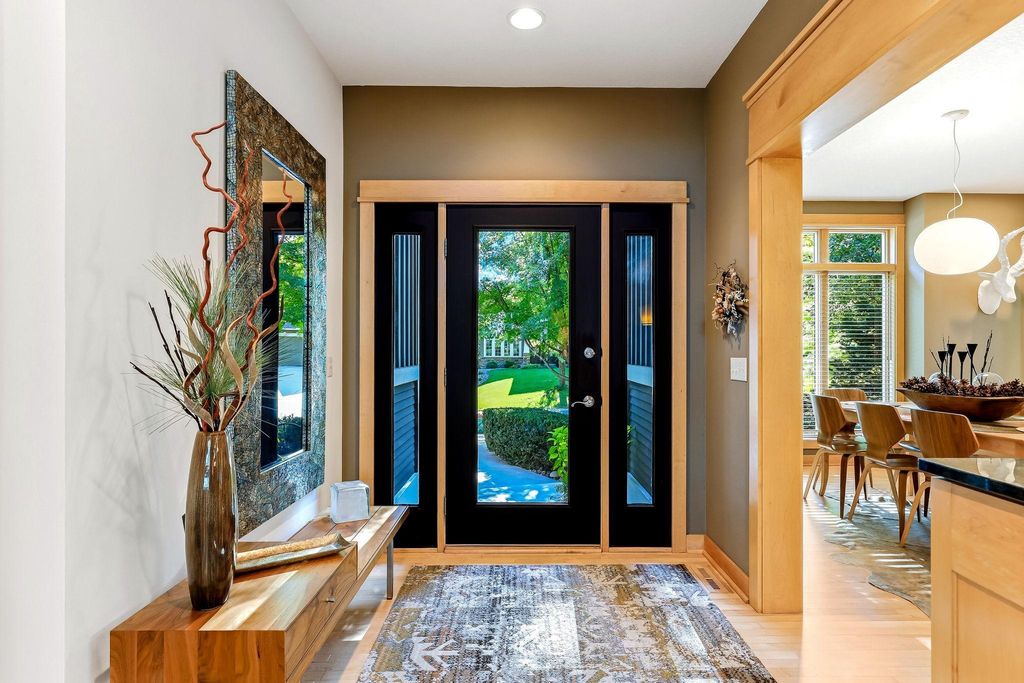 4939 Whispering Way, Eagan, MN 55122 — photo 2