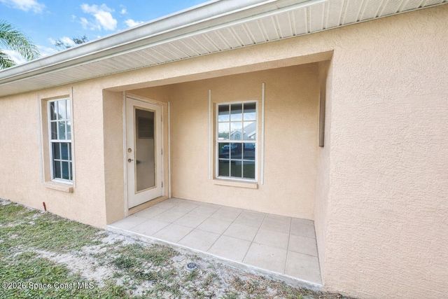 1196 Goldenrod Circle NE, Palm Bay, FL 32905