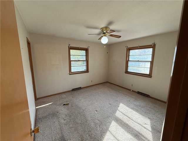 6905 Sycamore Avenue, Kansas City, MO 64133