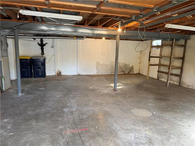 6905 Sycamore Avenue, Kansas City, MO 64133