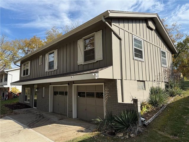 6905 Sycamore Avenue, Kansas City, MO 64133