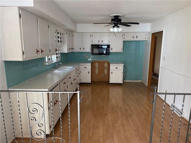 6905 Sycamore Avenue, Kansas City, MO 64133