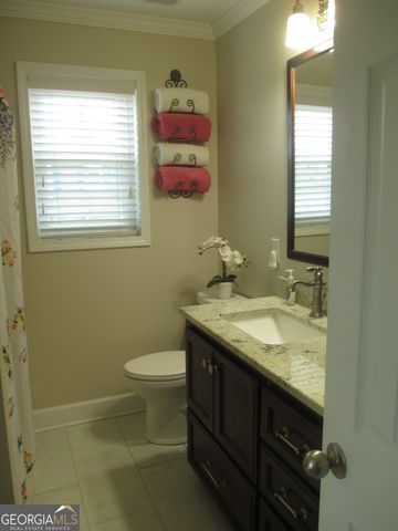29 Pine Forest Avenue, Hazlehurst, GA 31539