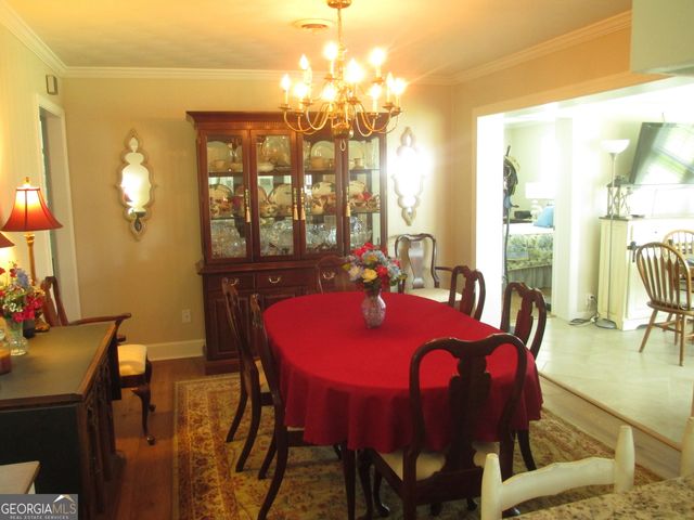 29 Pine Forest Avenue, Hazlehurst, GA 31539
