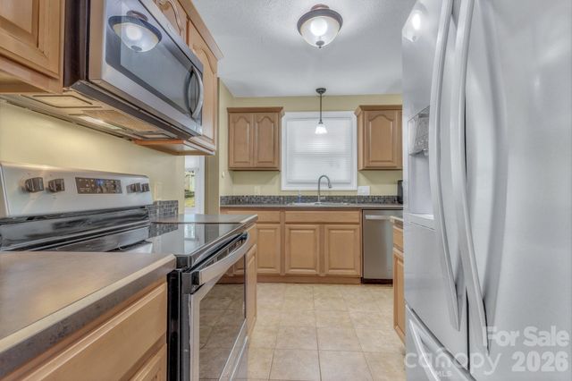 18 Mctindal Circle, Asheville, NC 28803
