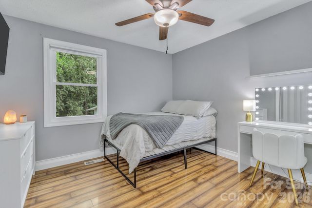 18 Mctindal Circle, Asheville, NC 28803