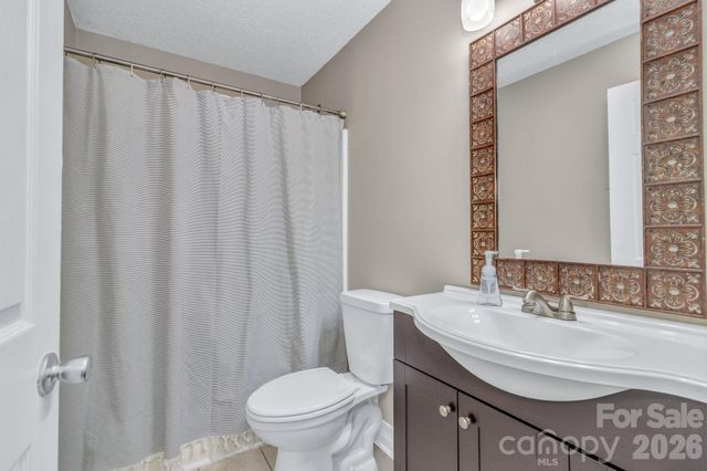 18 Mctindal Circle, Asheville, NC 28803
