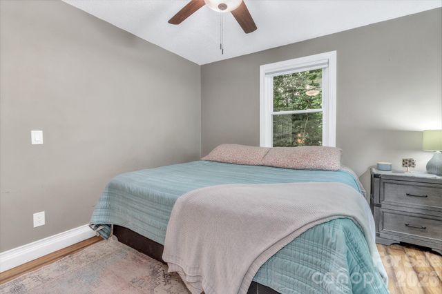 18 Mctindal Circle, Asheville, NC 28803