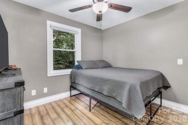 18 Mctindal Circle, Asheville, NC 28803