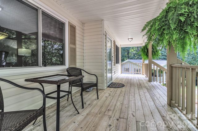 18 Mctindal Circle, Asheville, NC 28803