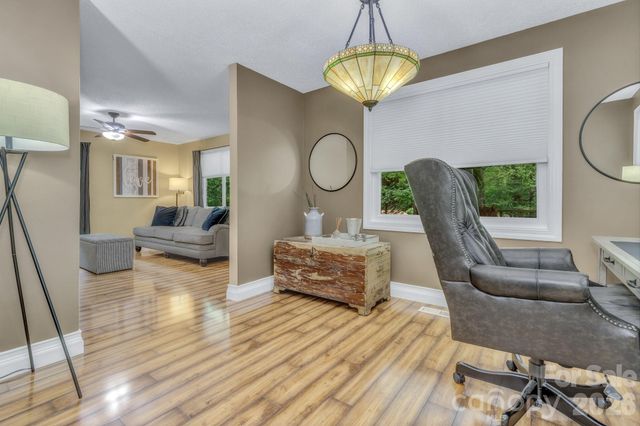 18 Mctindal Circle, Asheville, NC 28803