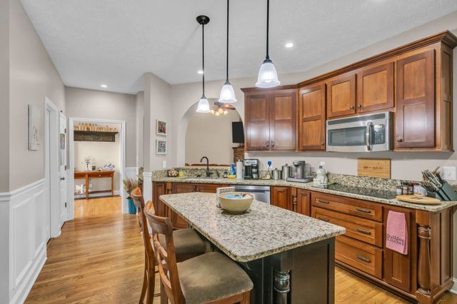 1004 Little Bartons Creek Rd, Cumberland Furnace, TN 37051