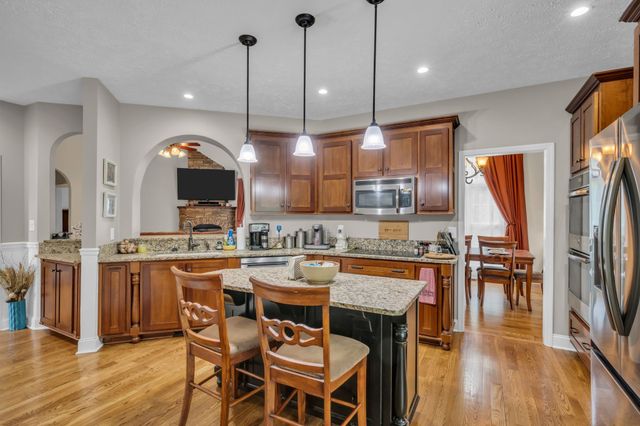 1004 Little Bartons Creek Rd, Cumberland Furnace, TN 37051