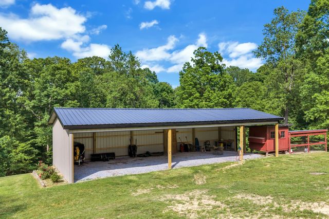 1004 Little Bartons Creek Rd, Cumberland Furnace, TN 37051