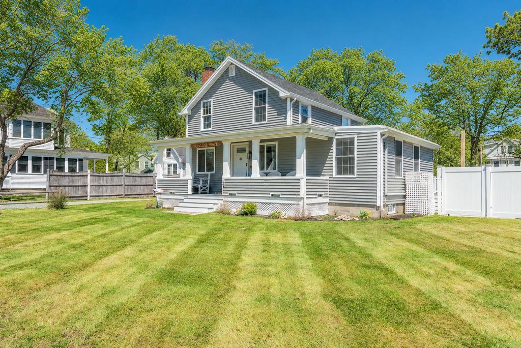 66 Grove Street, Wells, ME 04090 — exterior