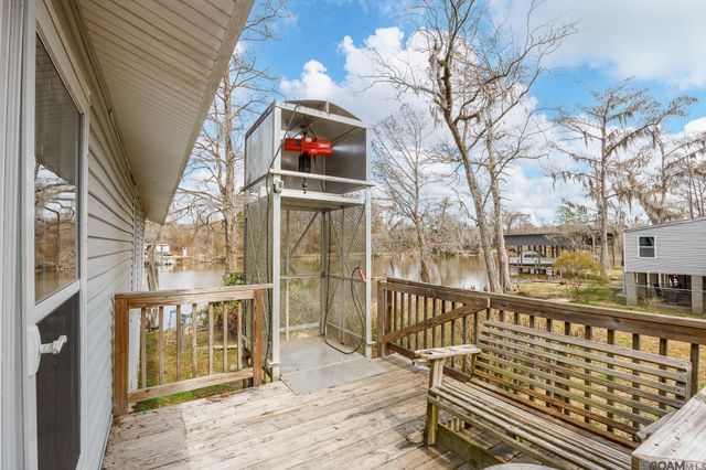 18739 River Bend Rd, Maurepas, LA 70449