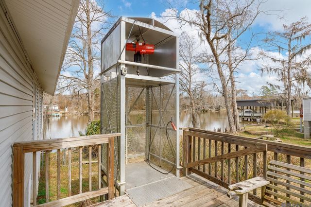 18739 River Bend Rd, Maurepas, LA 70449