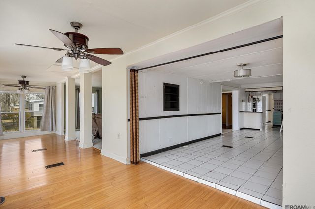 18739 River Bend Rd, Maurepas, LA 70449