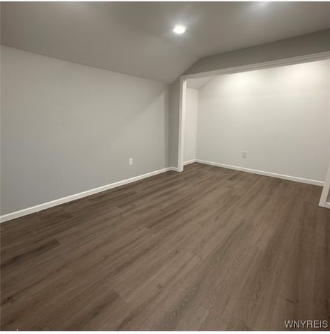 320 Central Avenue, Hanover, NY 14136