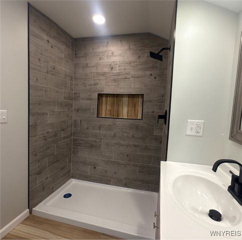 320 Central Avenue, Hanover, NY 14136