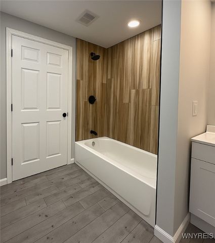 320 Central Avenue, Hanover, NY 14136