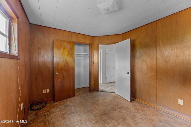 905 Madam Moores Lane, New Bern, NC 28562