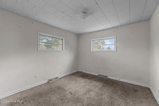 905 Madam Moores Lane, New Bern, NC 28562