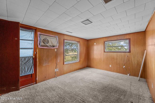 905 Madam Moores Lane, New Bern, NC 28562