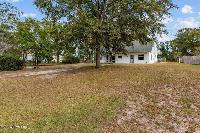 905 Madam Moores Lane, New Bern, NC 28562