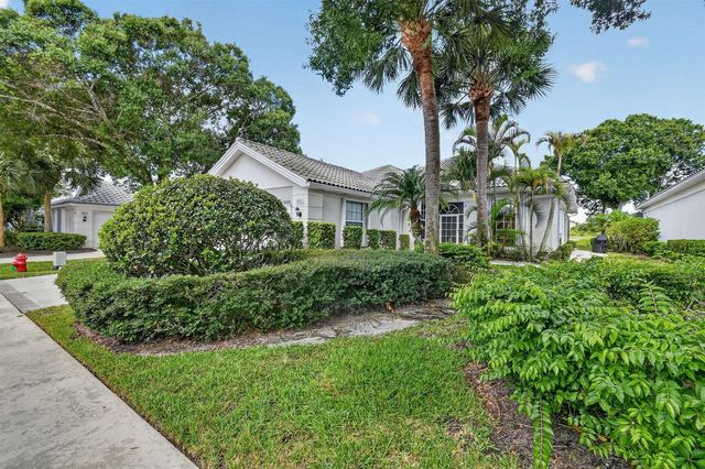 8081 SE Double Tree Drive, Hobe Sound, FL 33455