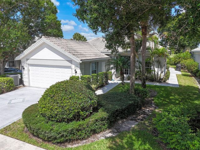 8081 SE Double Tree Drive, Hobe Sound, FL 33455