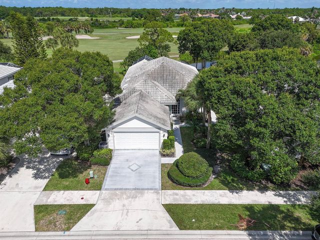 8081 SE Double Tree Drive, Hobe Sound, FL 33455