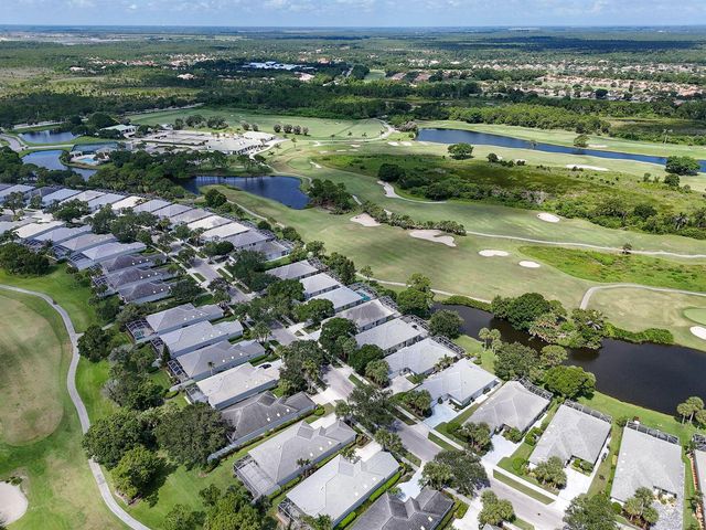 8081 SE Double Tree Drive, Hobe Sound, FL 33455