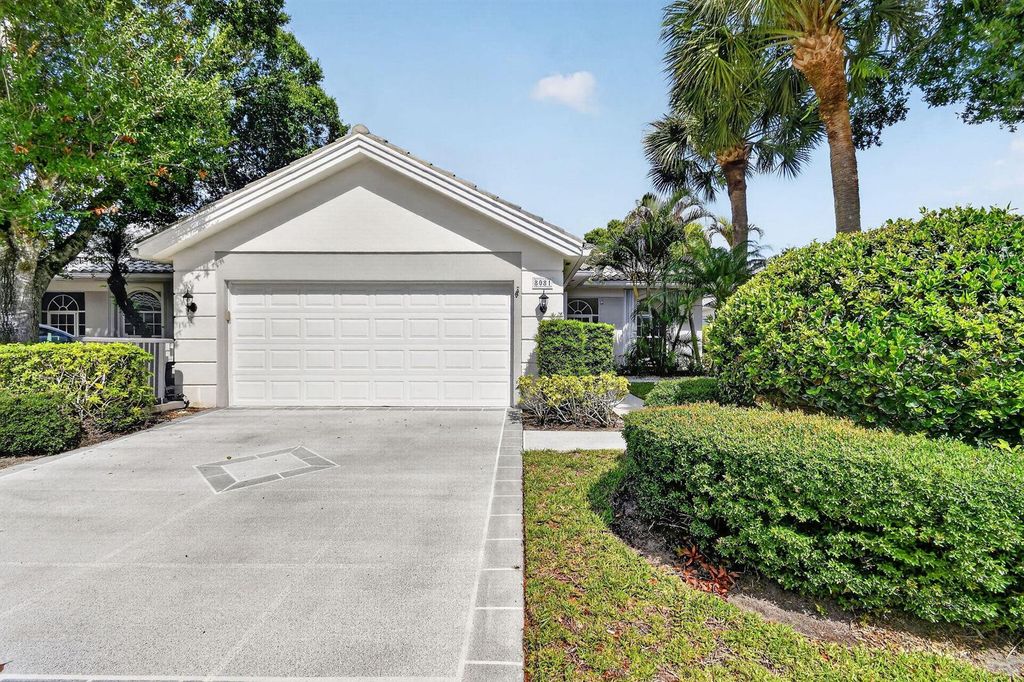 8081 SE Double Tree Drive, Hobe Sound, FL 33455